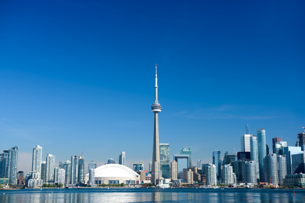 toronto-city-skyline-ontario-canada_131985-882